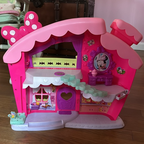 Minnie mouse house - Picture 4 of 4